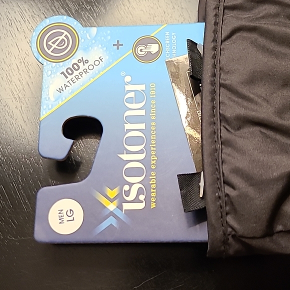 Isotoner touchscreen waterproof gloves - Picture 2 of 11
